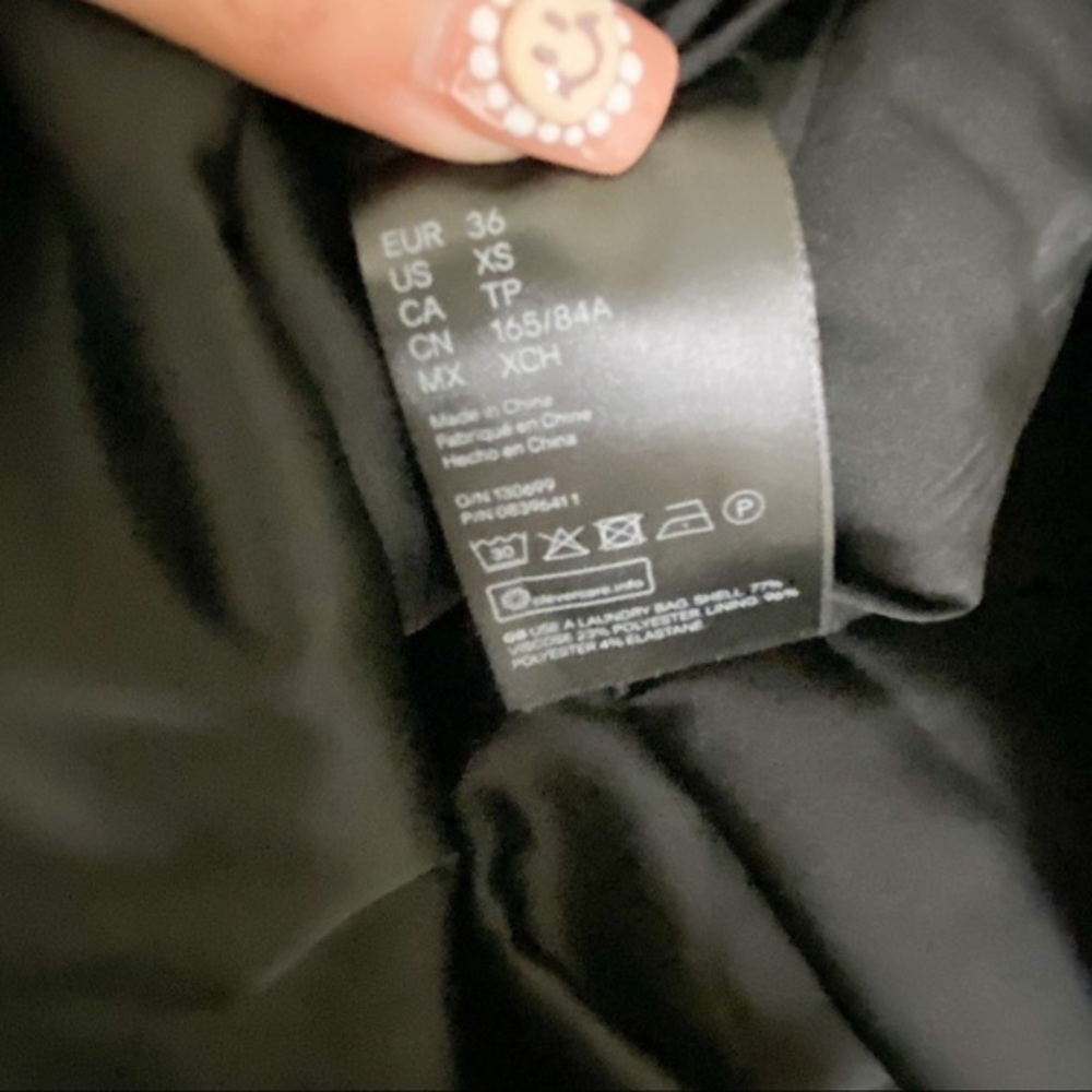 Black puffy sleeves metallic textured dress NWT - Picture 6 of 7